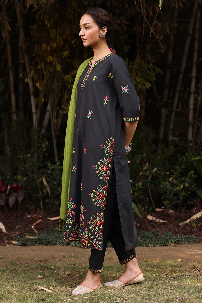 Patti Hand-Crafted Set - Image 10