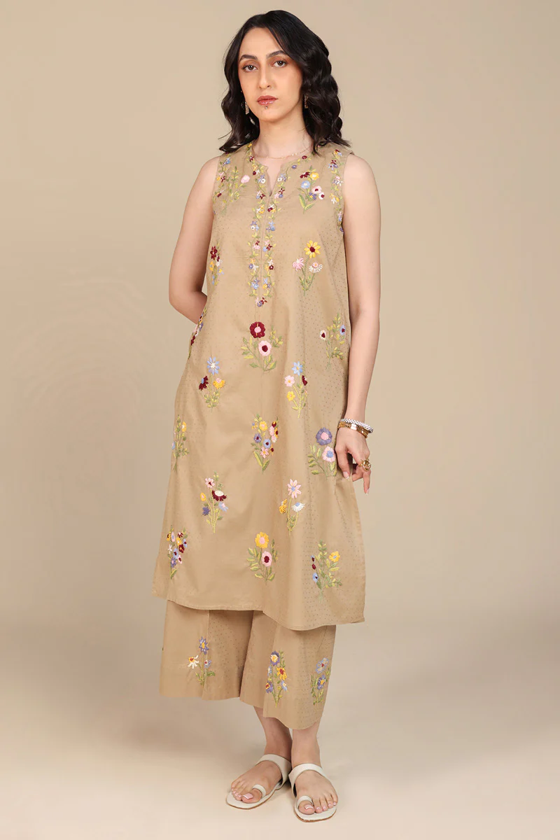 Floral Crush Hand-Embroidered Set - Image 7