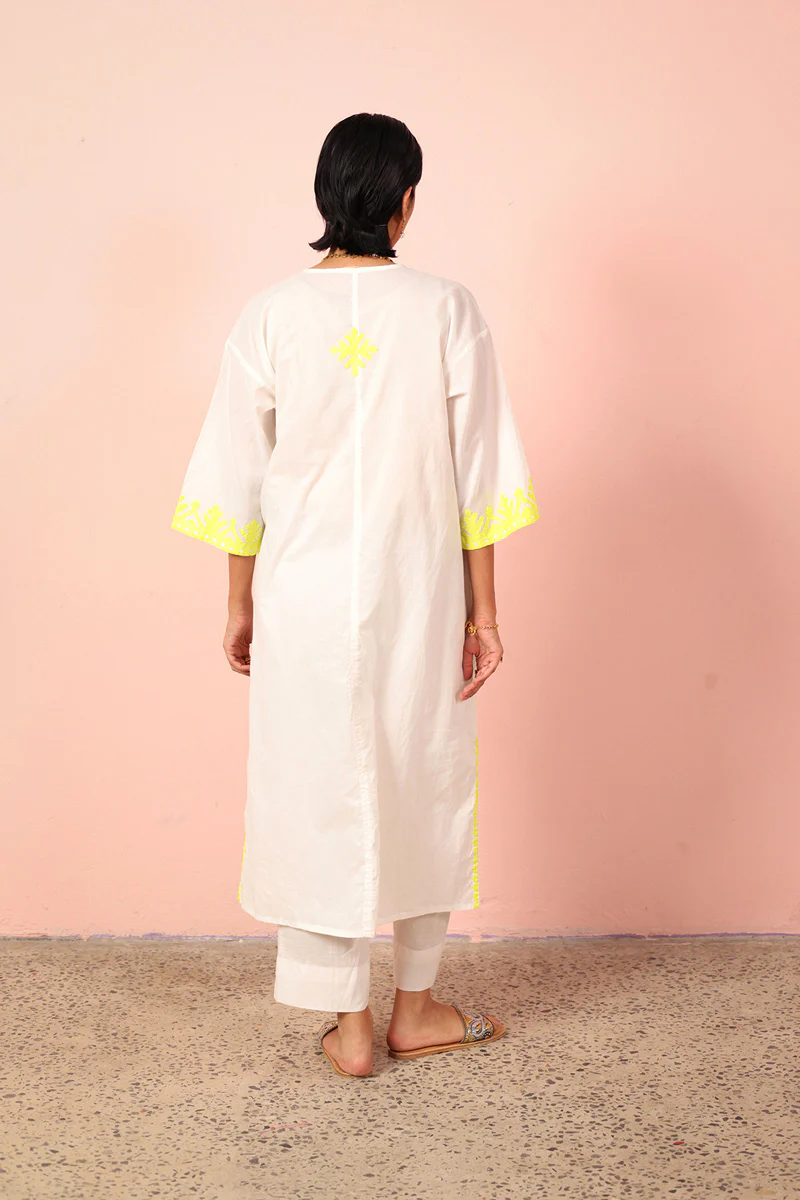Jogi Neon Thread Tales Kurta - Image 6