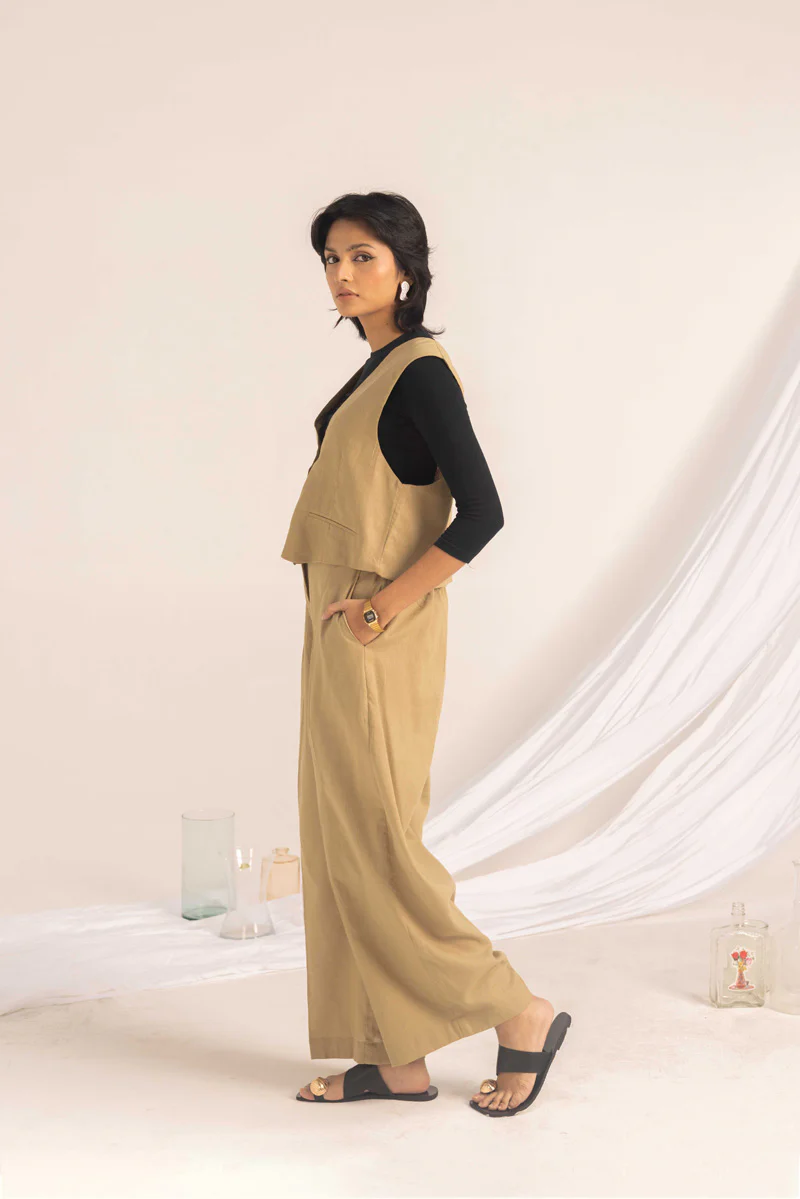 Linen Love Layers Suit - Image 8