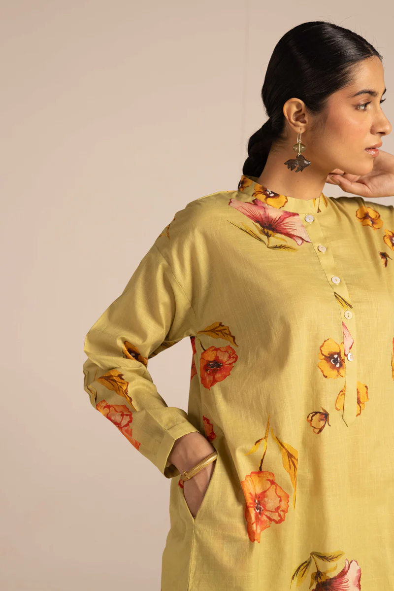 Desi Bloom Essences Kurta - Image 2