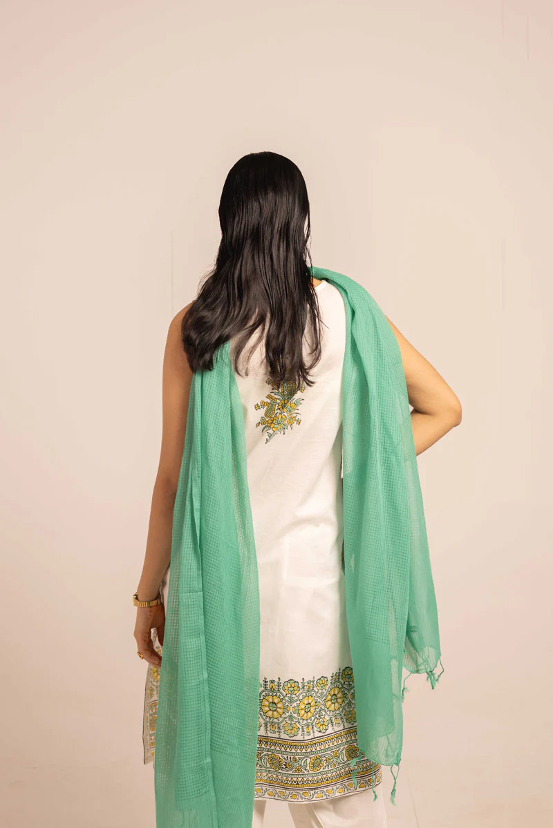 Chintz Whisper Heritage Hues Kurta - Image 4