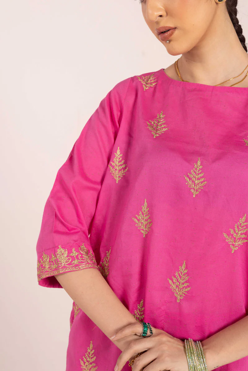 Nurmaya Gilded Glam Ensemble - Image 11