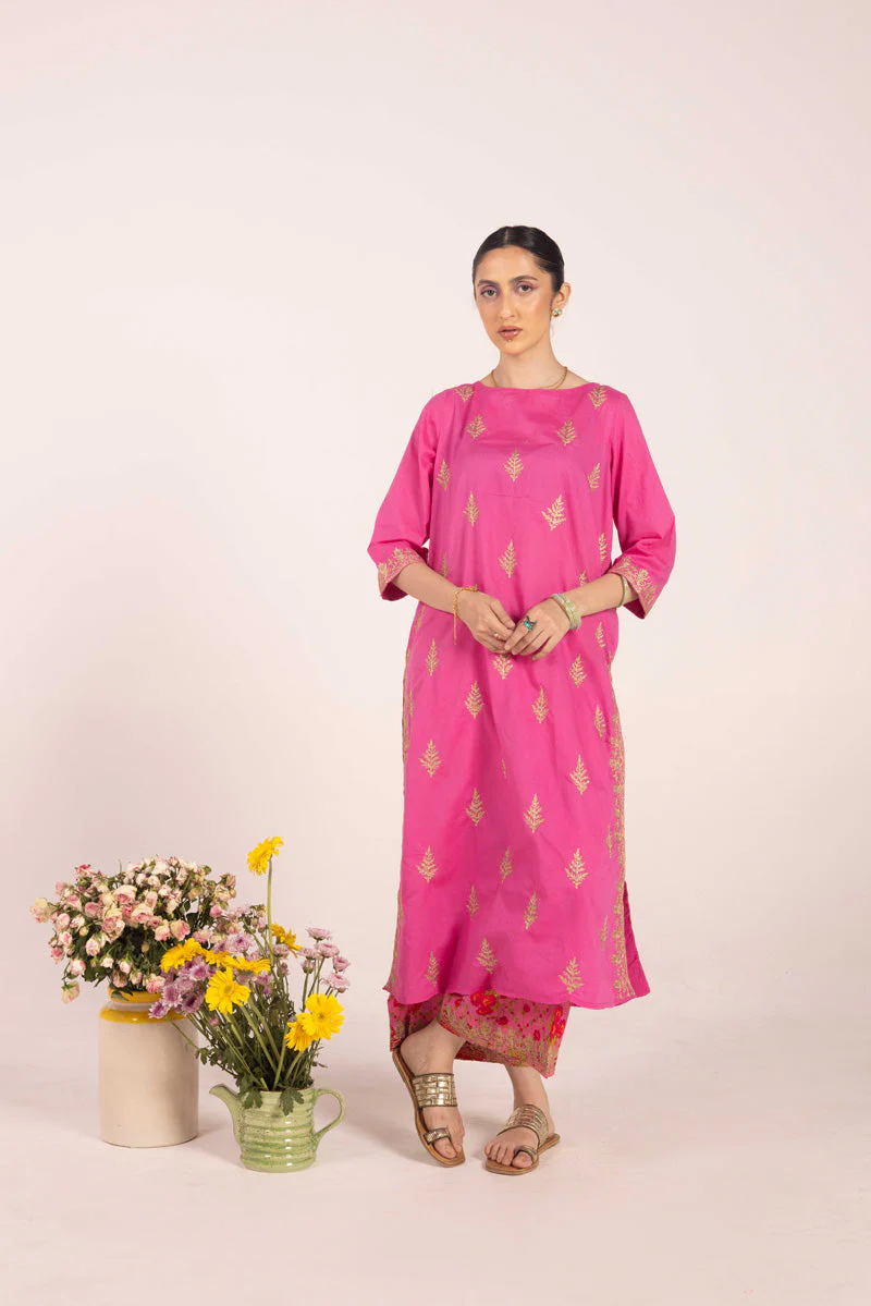 Nurmaya Gilded Glam Ensemble - Image 12