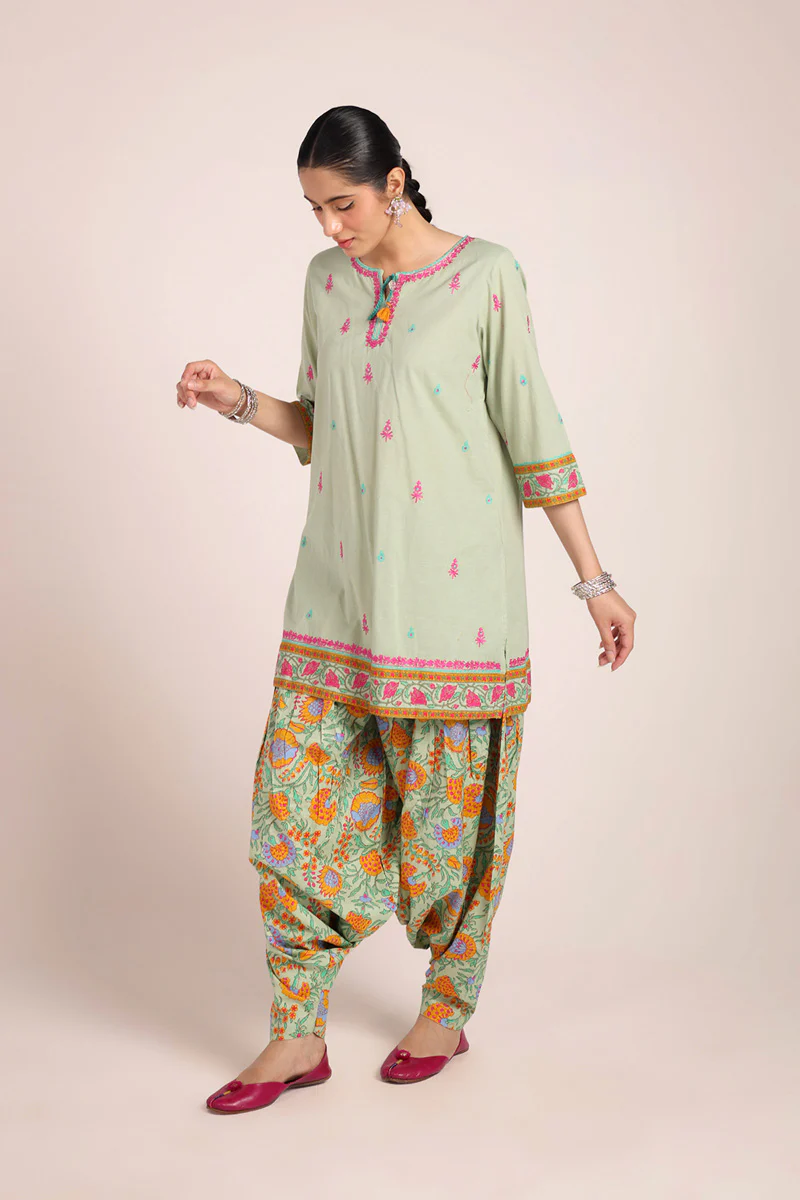 Kachnaar Karigari Duo - Image 4