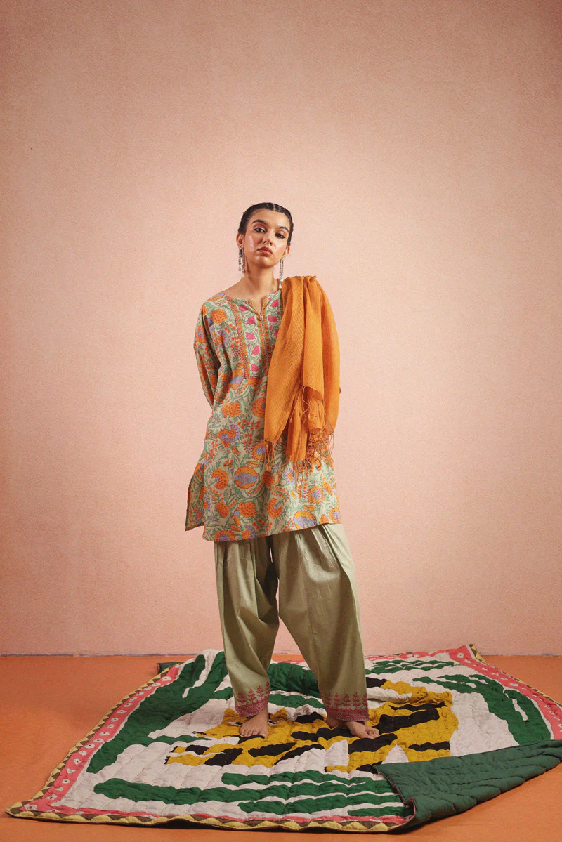 Khaas Kachnaar Suit