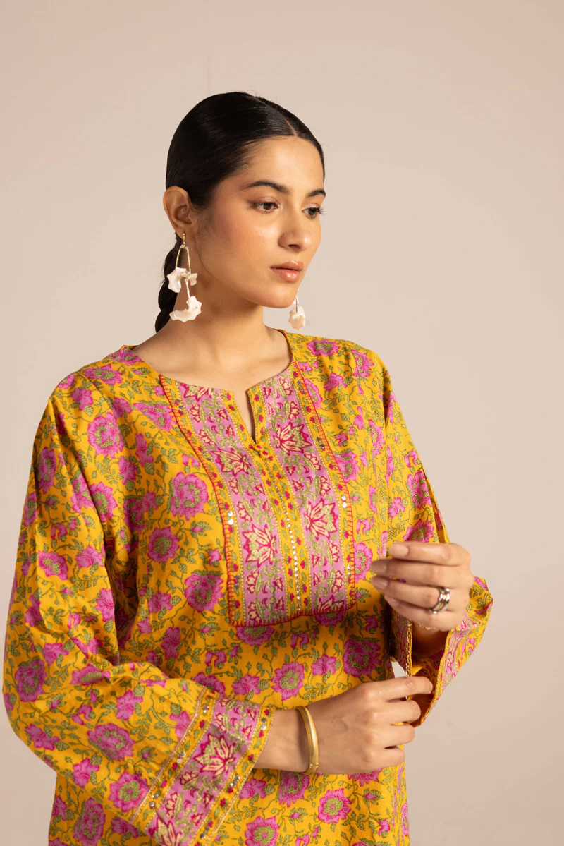 Khaas Kachnaar Suit - Image 6