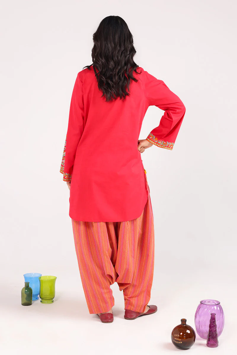 Rangeen Qissay Embroidered Set - Image 11