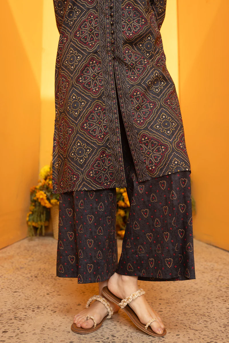 Chunari Hearts Printed Set - Image 8
