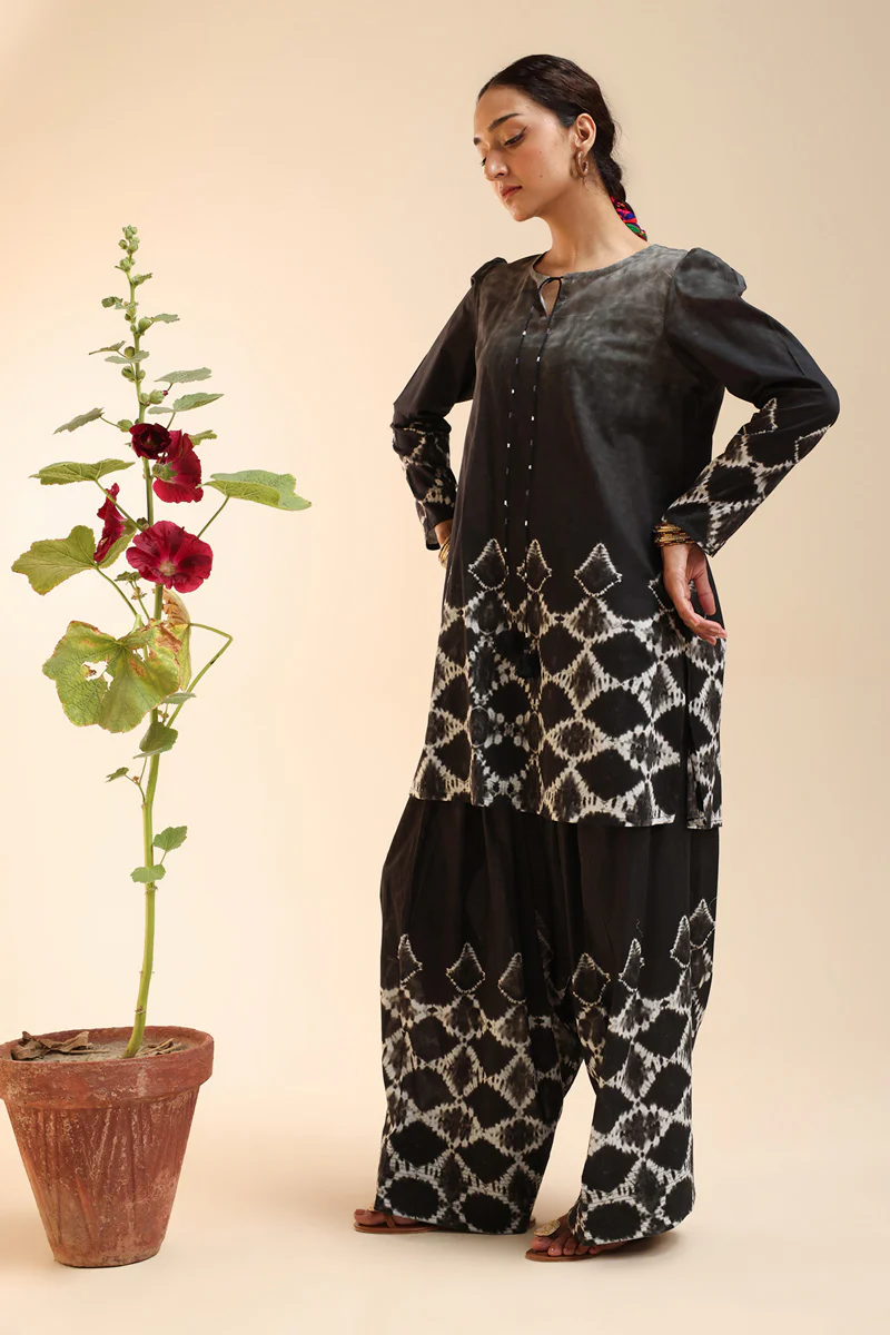 Shibori Edit Farshi Set - Image 14