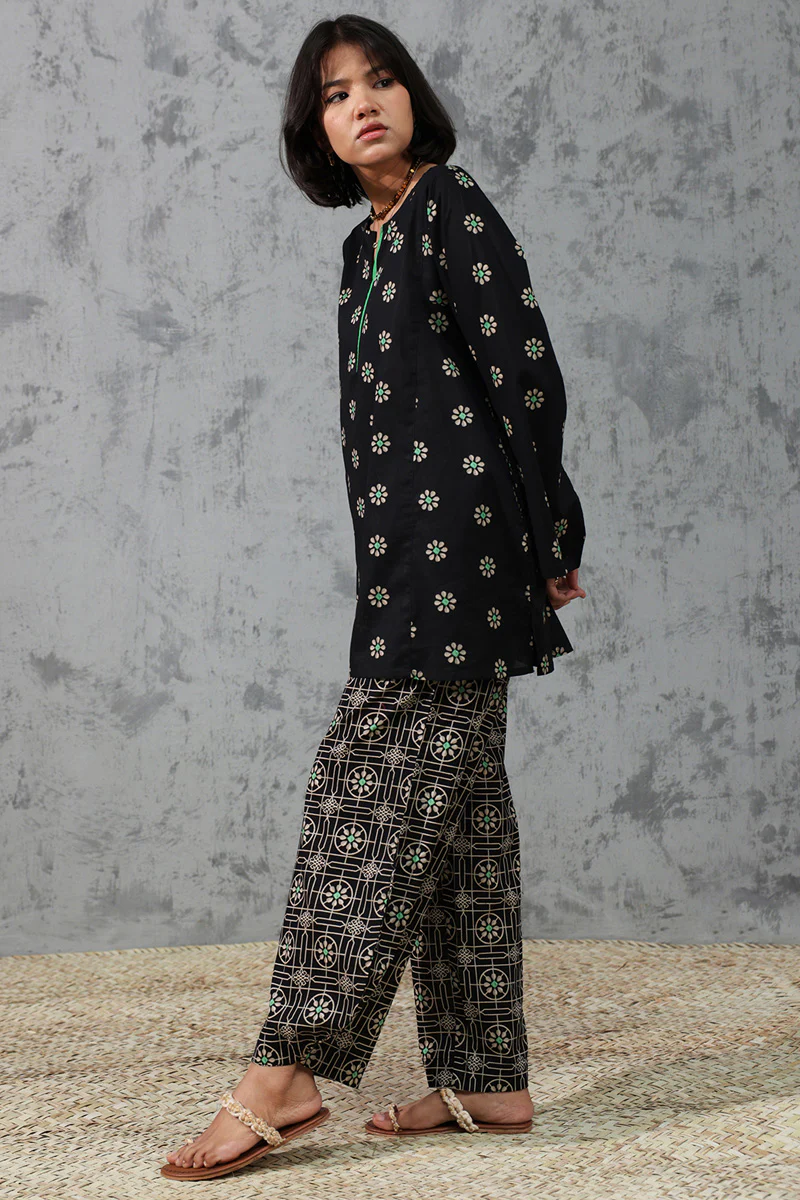 Soft Floral Drift Set - Image 3