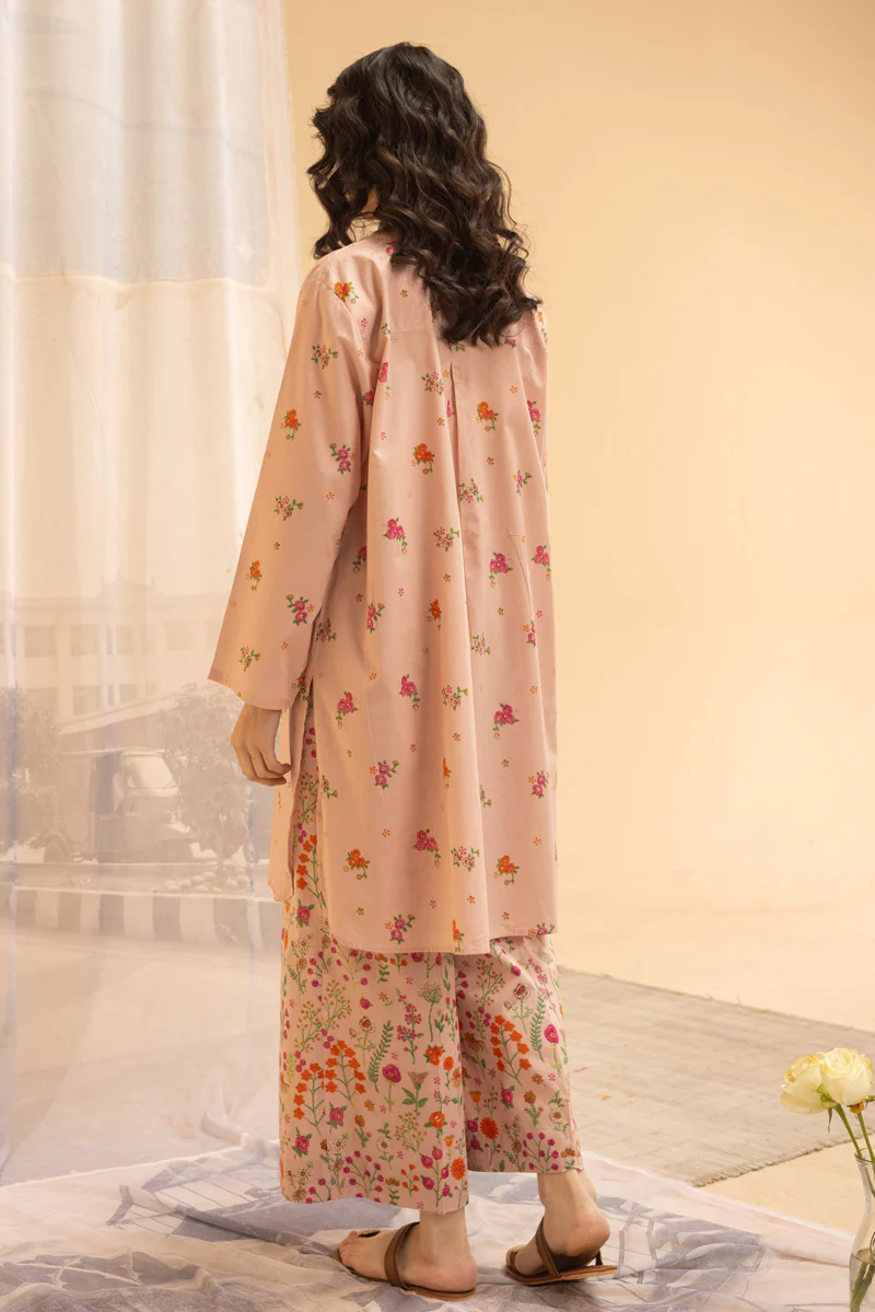 Soft Florals Edit Set - Image 4