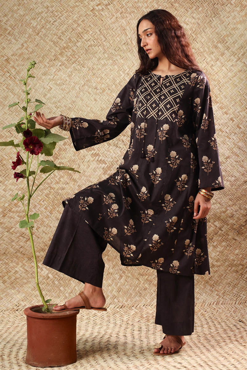 Zari Bloom Tassel Set - Image 3