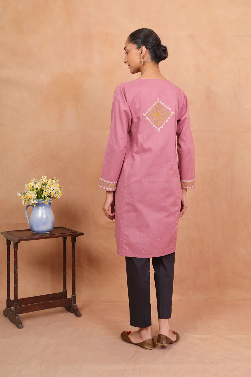 Thar Carvan Kurta Coral - Image 4