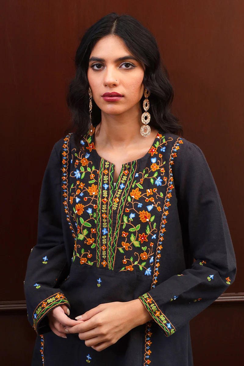 Neelum Embroidered Kurta - Image 2