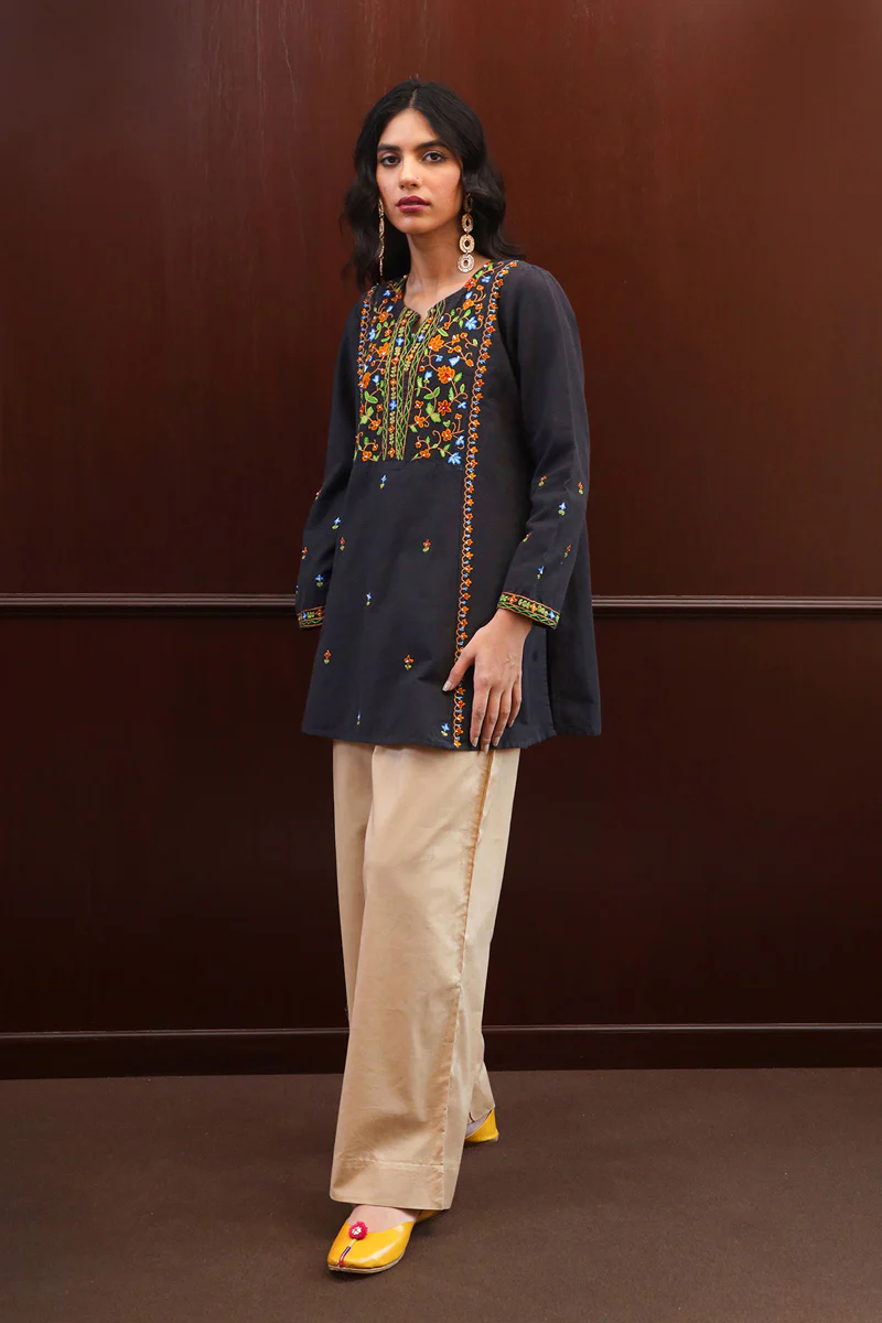Neelum Embroidered Kurta - Image 3