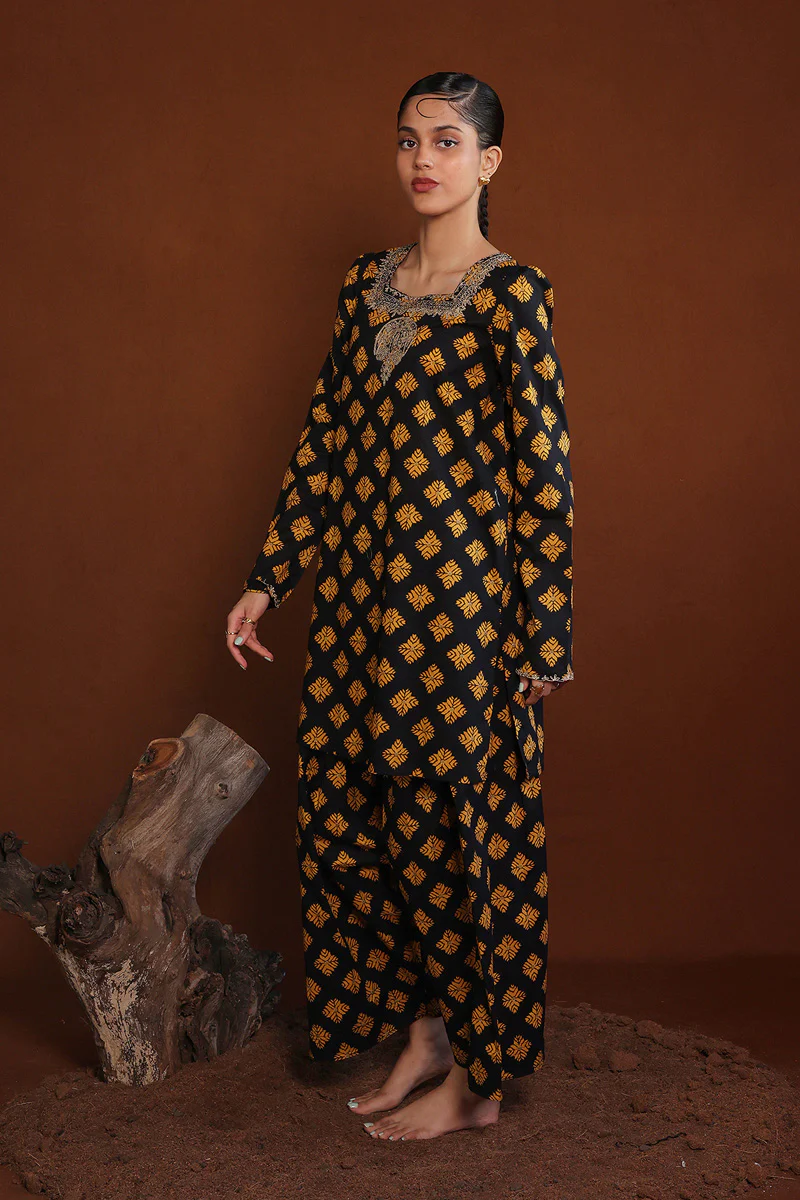 Regal Gulkari Girl - Image 3