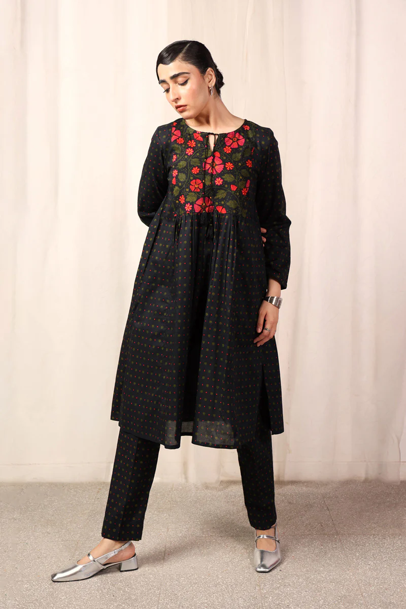 Floret Flared 2 Piece - Image 15