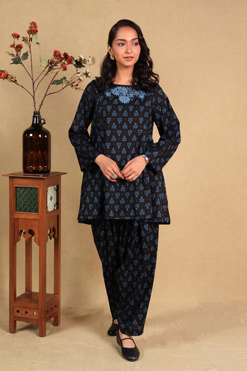 Embroidered Chaap 2 Piece Set - Image 2