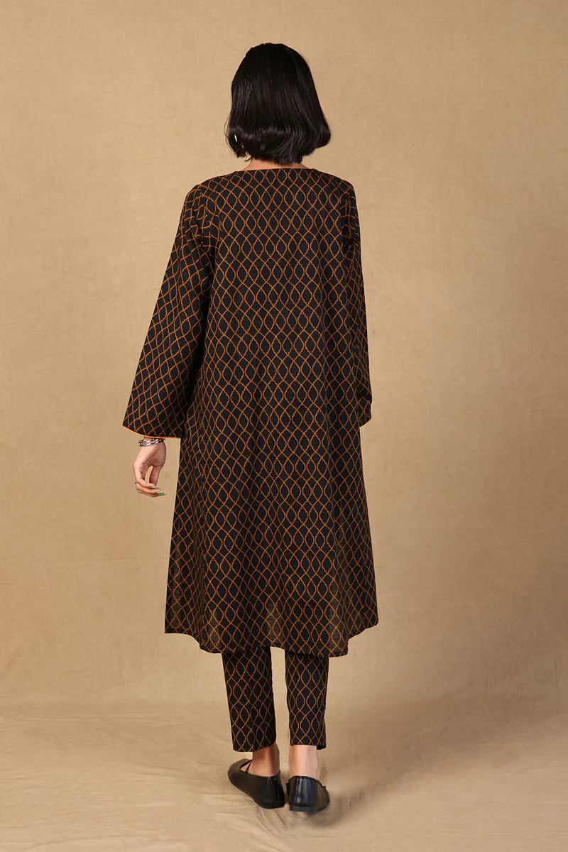 Contemporary Charbagh 2 Piece - Image 4