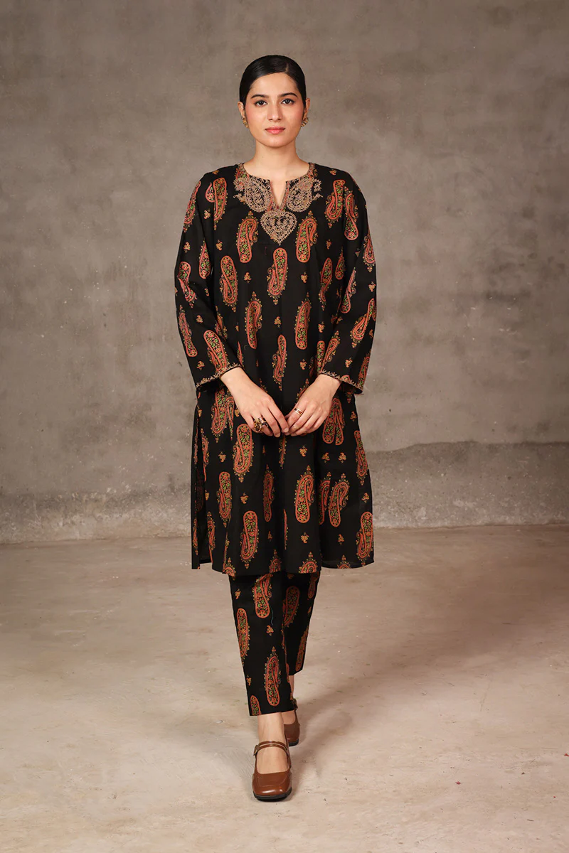 Printed Paisley Dream 2 Piece - Image 10