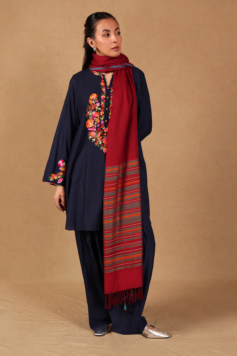 Classic Kullu Shawl - Image 24