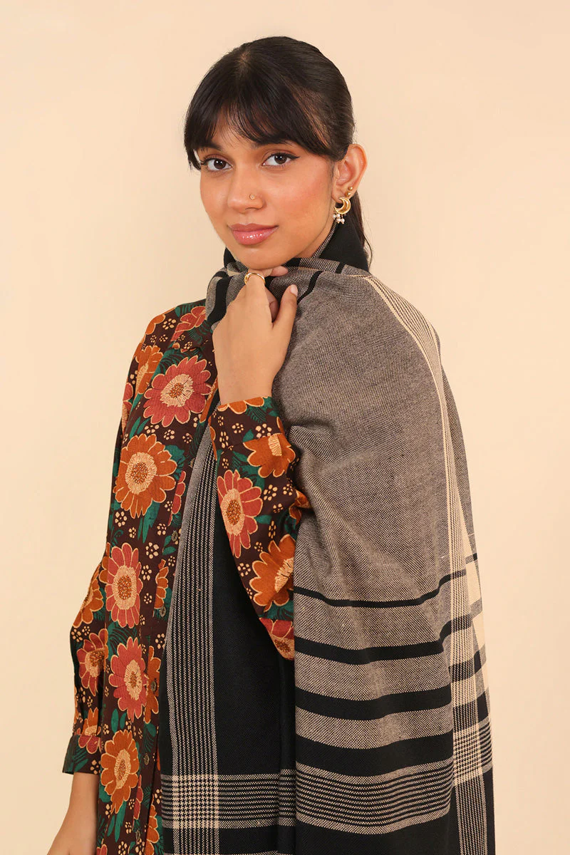 Vibrant Yarn Dyed Shawl - Image 42
