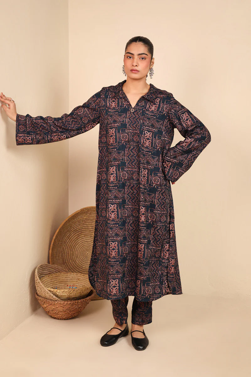 Carved Batik Bliss Ensemble - Image 9