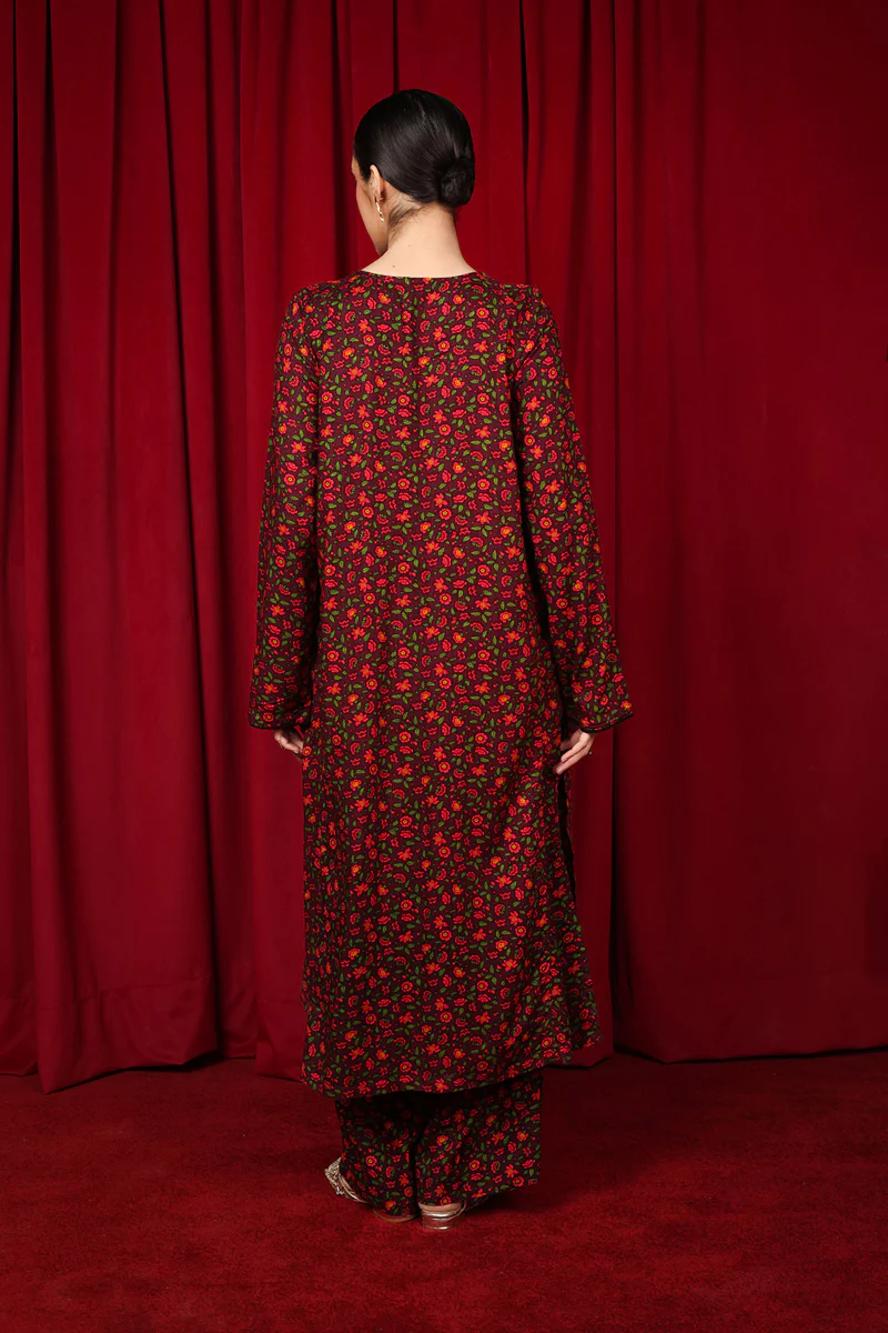 Buttoned Dutch Chintz Suit - Image 13