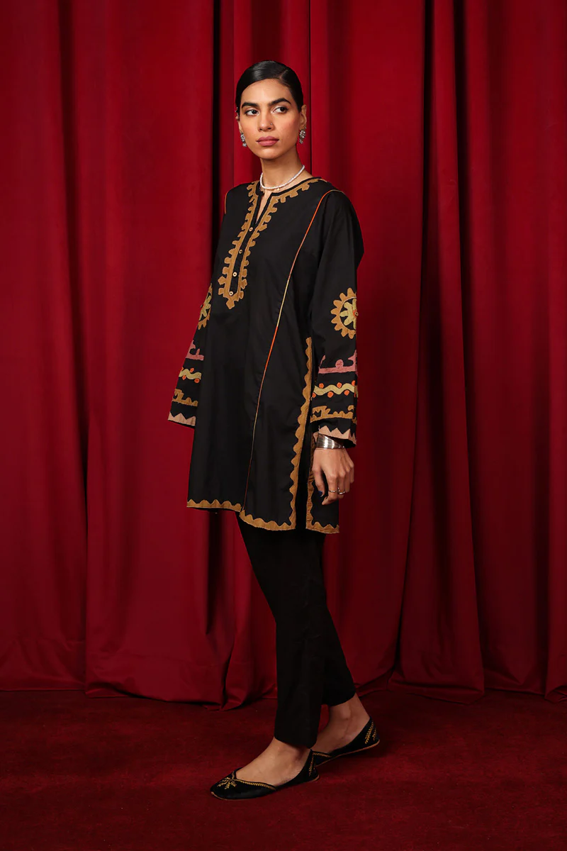 African Collage Applique Kurta - Image 11