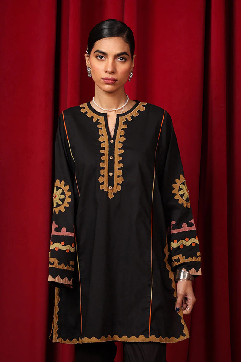 African Collage Applique Kurta - Image 16
