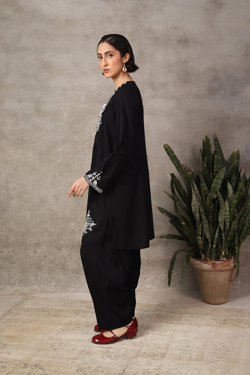 Grey Scale Ensemble - Image 4