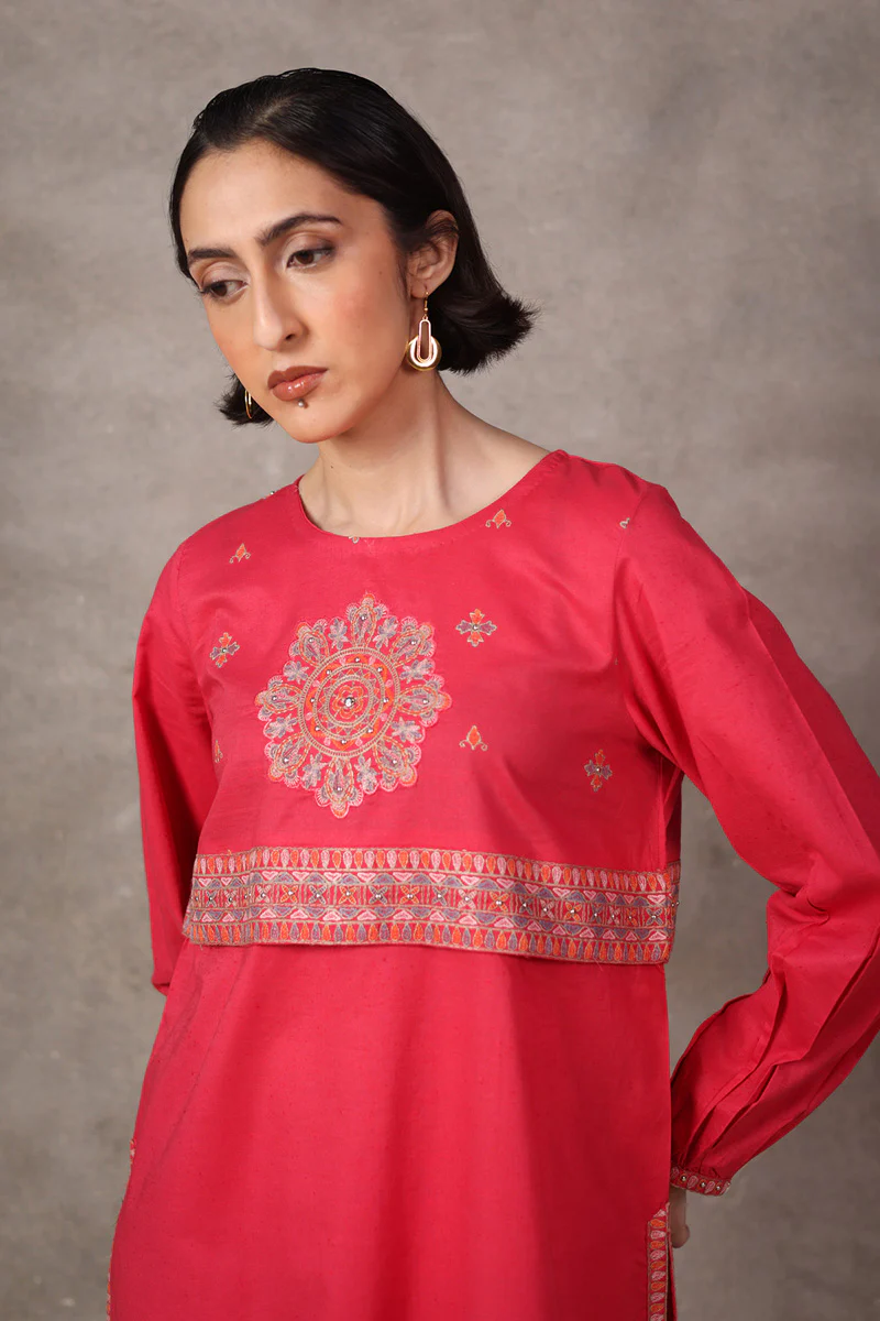 Linear Miniature Suit - Image 13