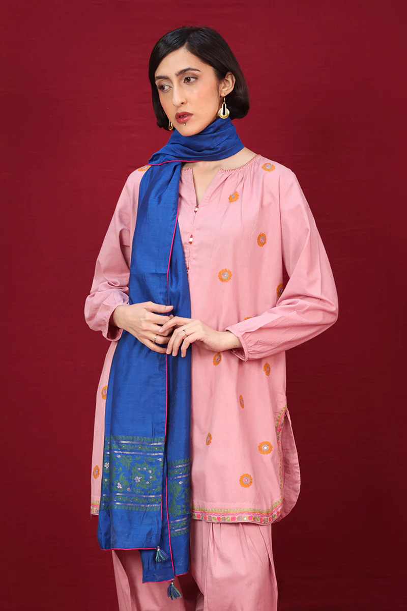 Naqsh Dupatta - Image 4