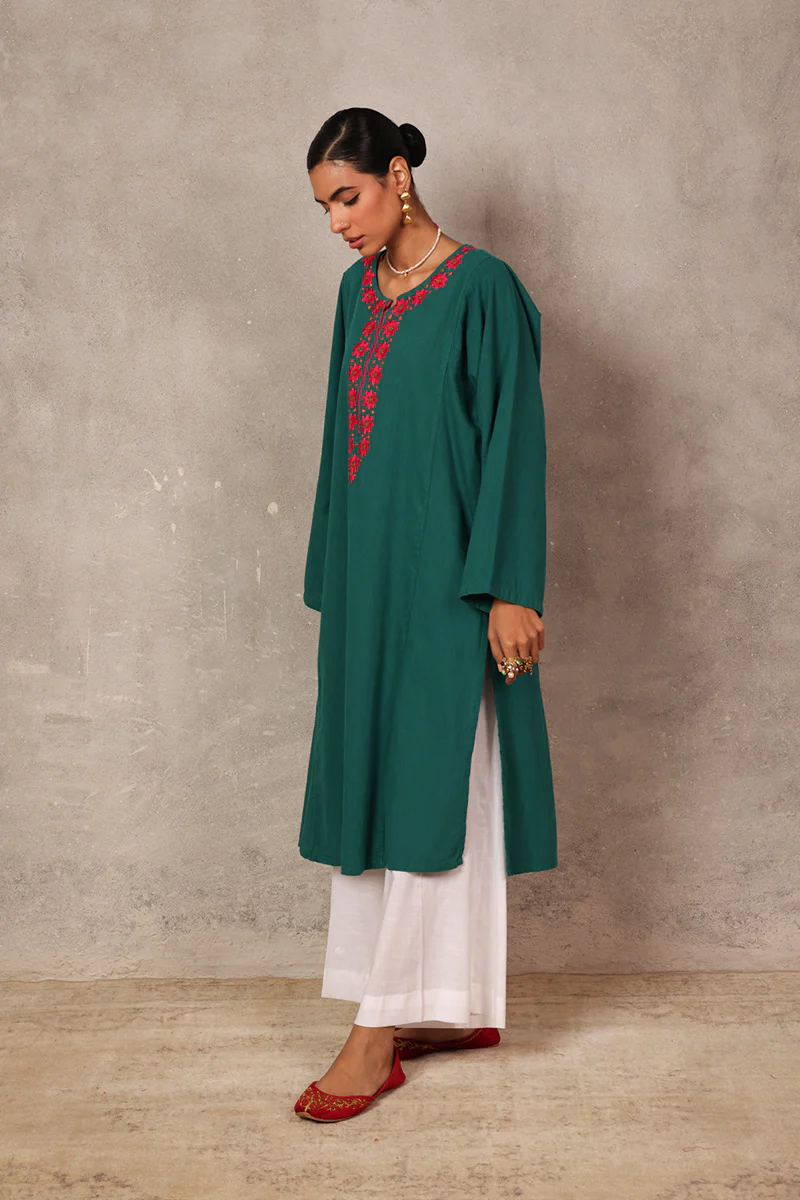 N K R Applique Ensemble - Image 7