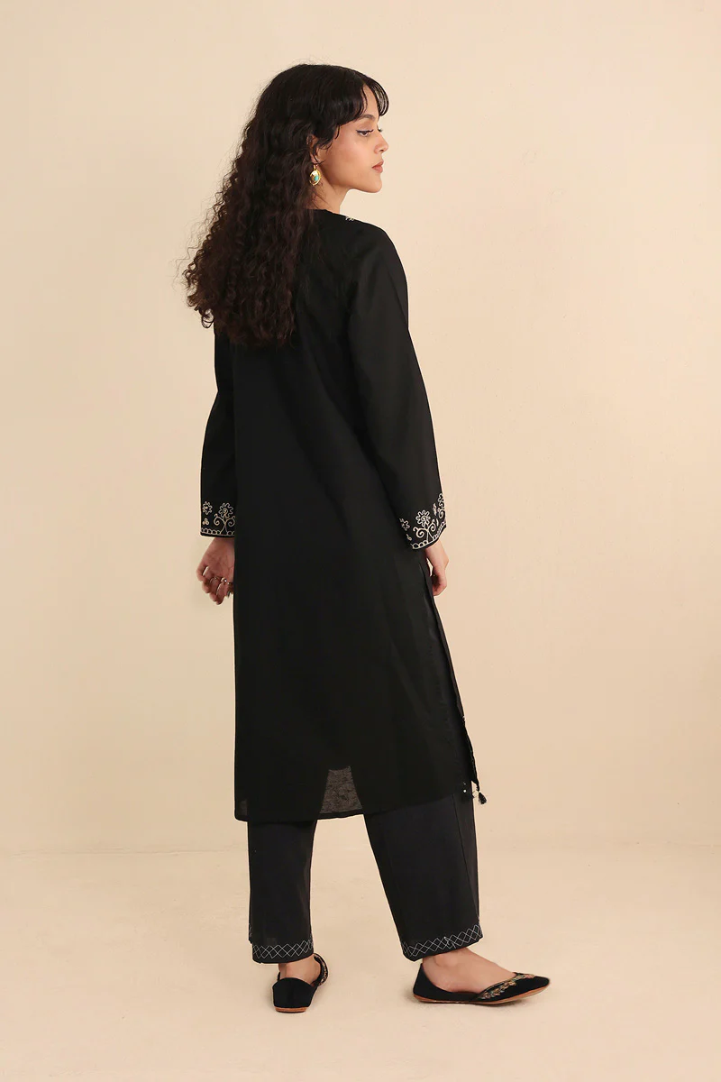Taselled Opus Shirt - Image 9