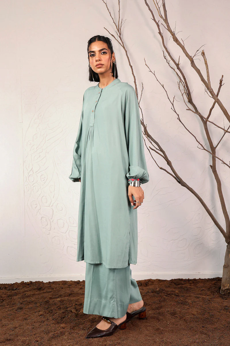 Moody Vintage Grace 2 Piece - Image 3
