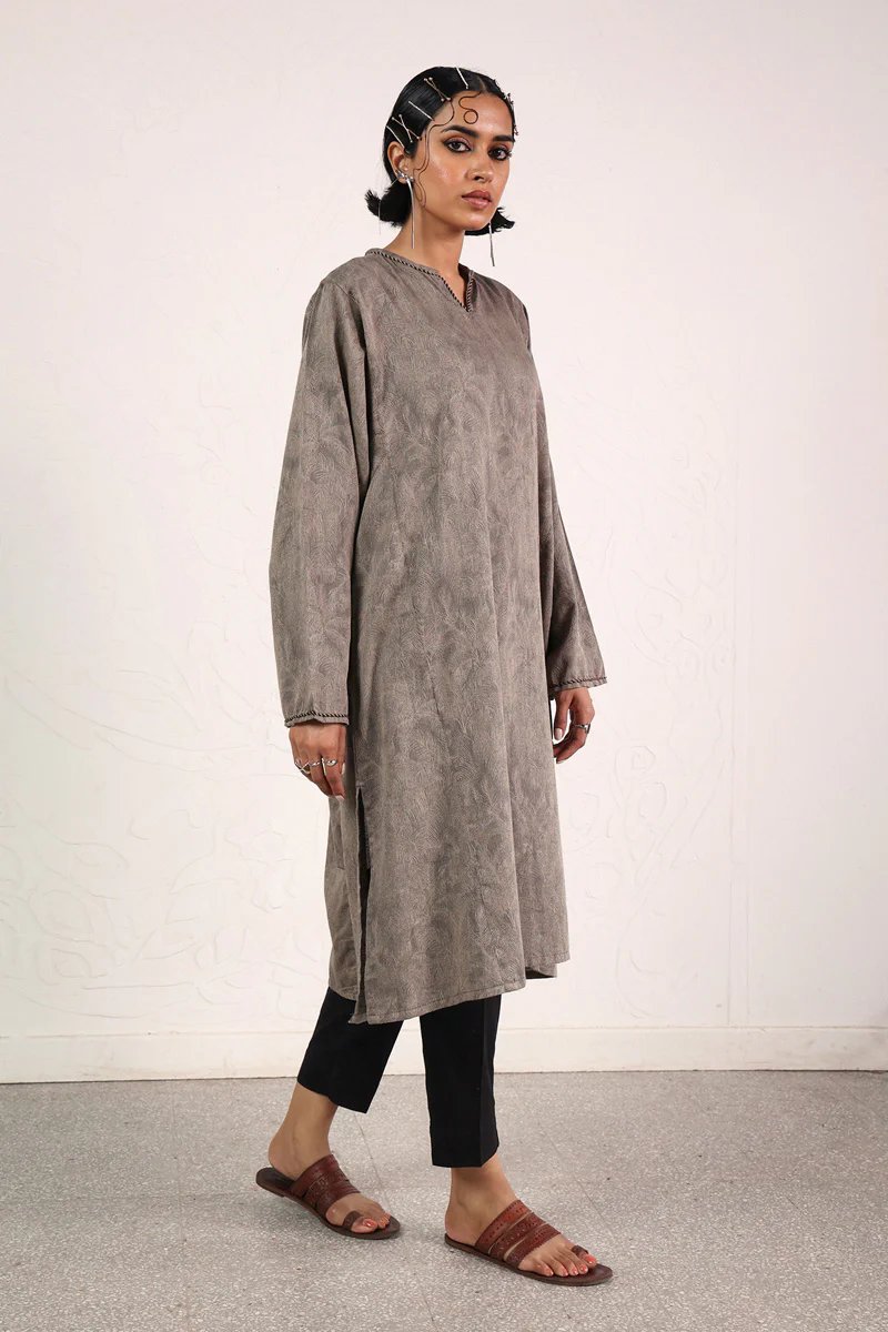 Flo Roar Panelled Kurta - Image 3