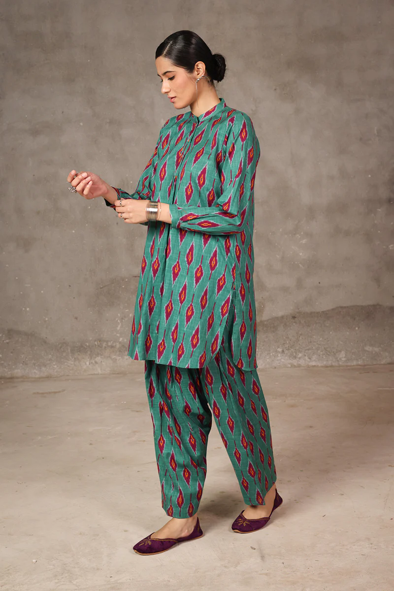 Classic Timeless Weave 2-Piece - Image 7