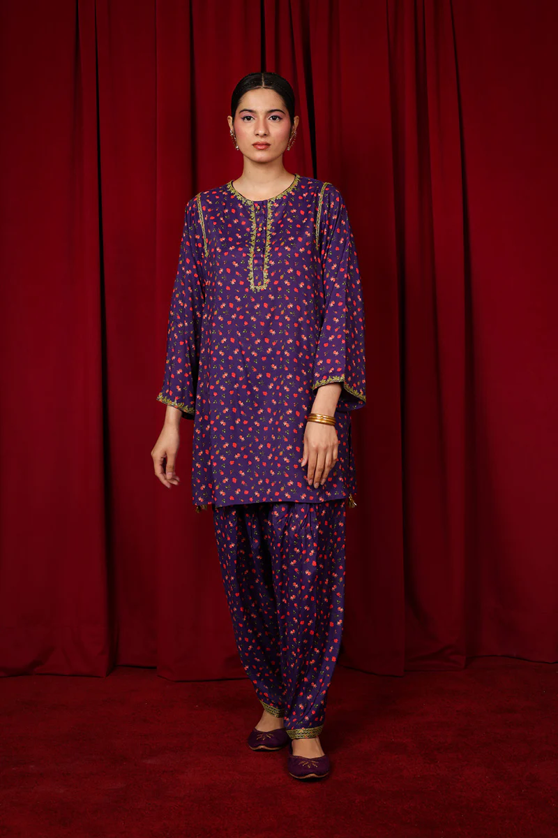 Luxe Timeless Splender Ensemble - Image 4