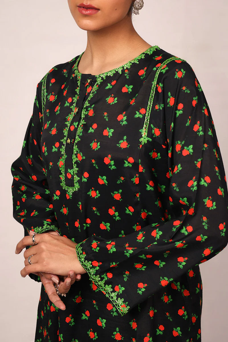 Luxe Timeless Splender Ensemble - Image 6