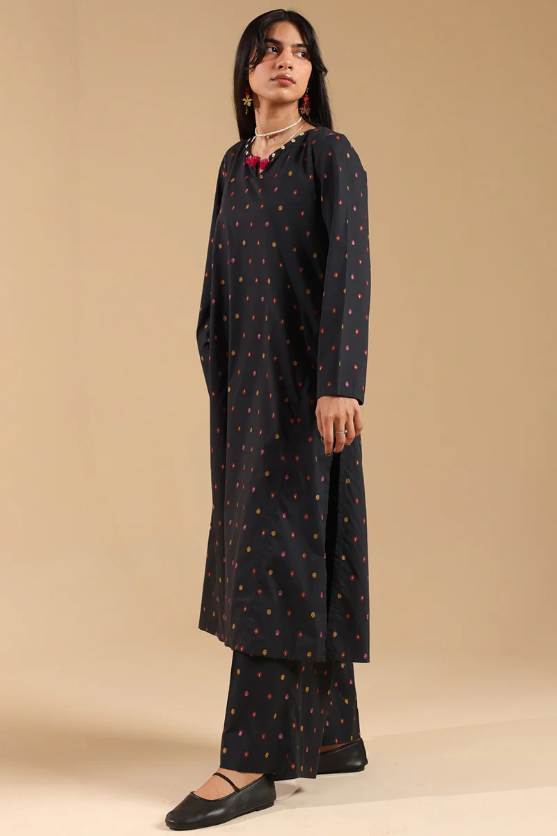 Zeenat Ember Tassel Set - Image 14