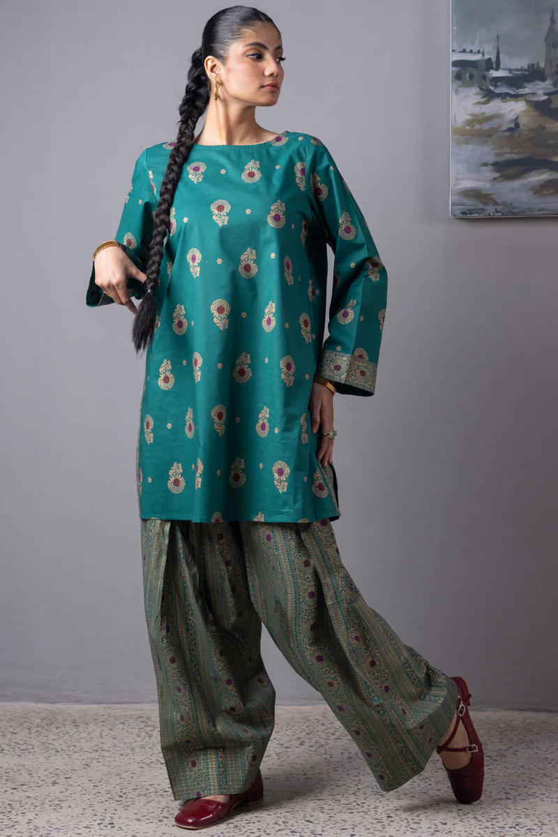 Zari Zareen Set - Image 10