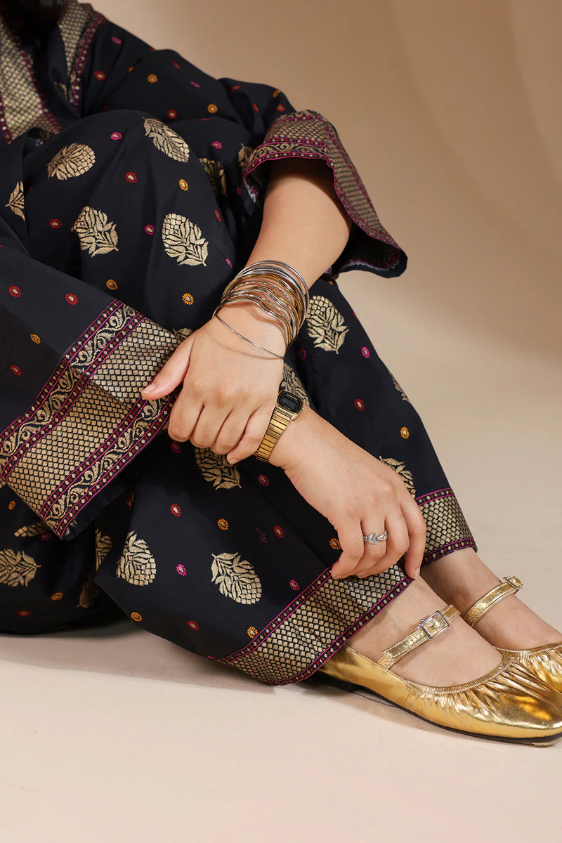 Zeenat Zari Set - Image 2