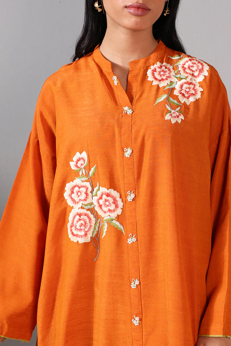 Floral Splendor Tasseled Set - Image 2