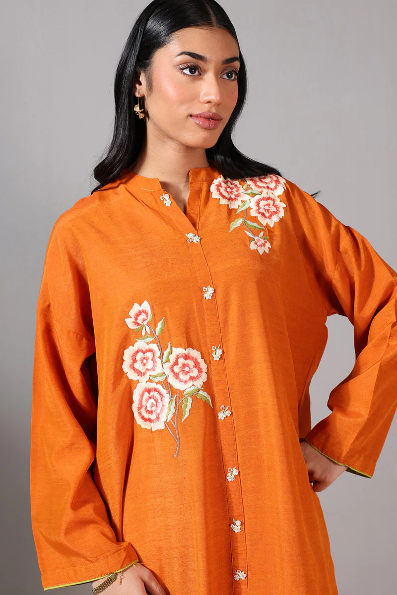 Floral Splendor Tasseled Set - Image 4