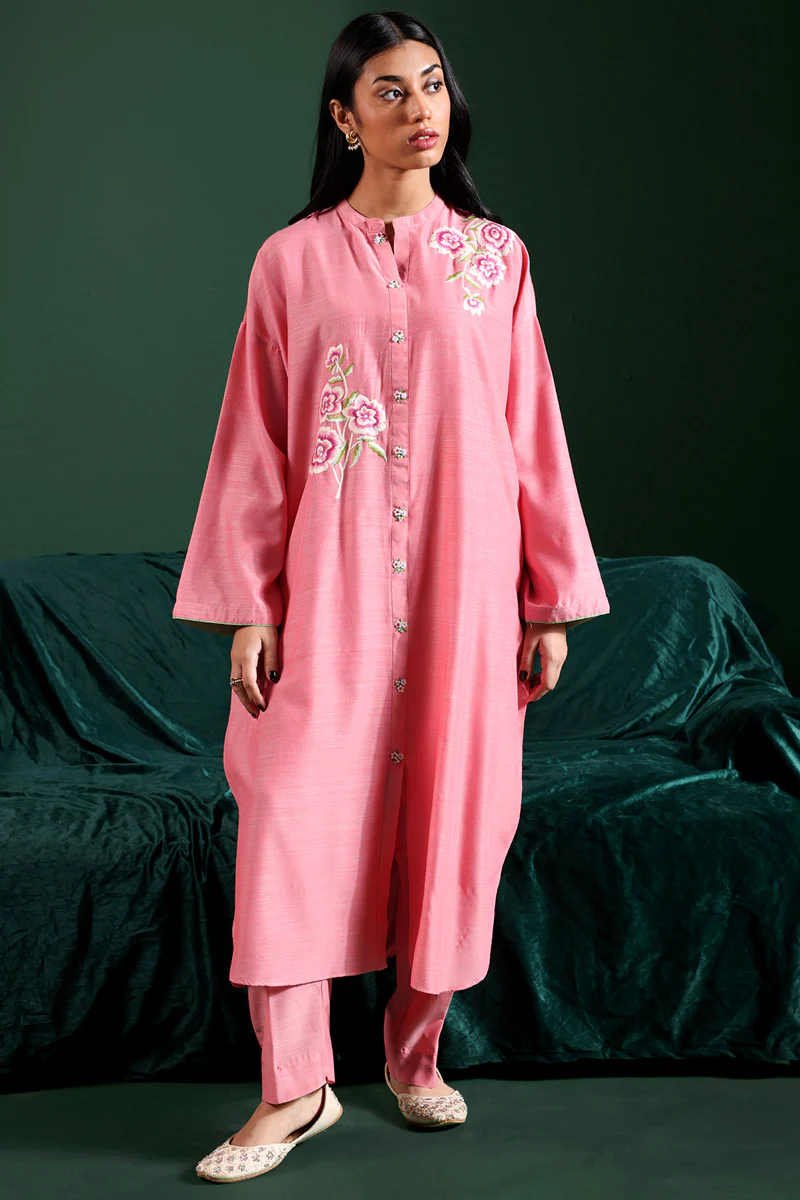 Floral Splendor Tasseled Set - Image 9