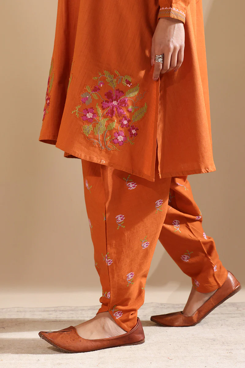 Embroidered Pixel Play Tulip Set - Image 8