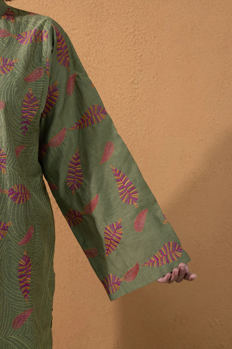 Embroidered Story 3-Piece Set - Image 4