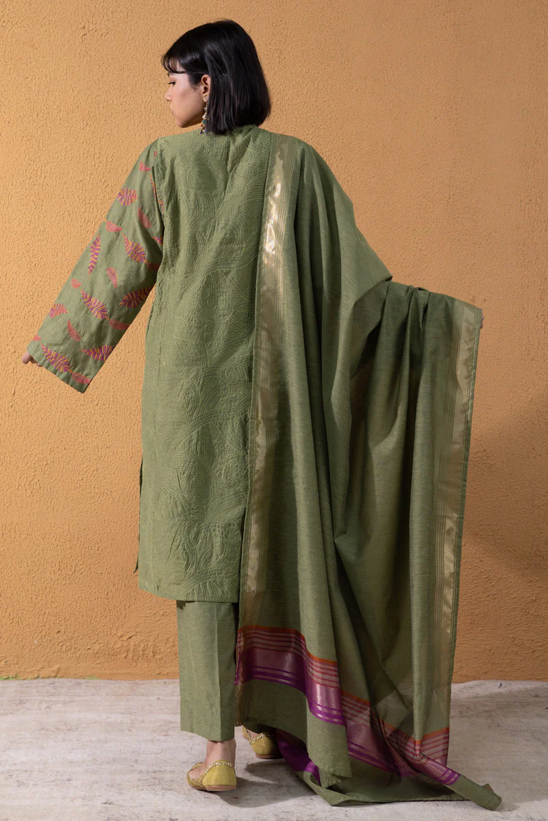 Embroidered Story 3-Piece Set - Image 6